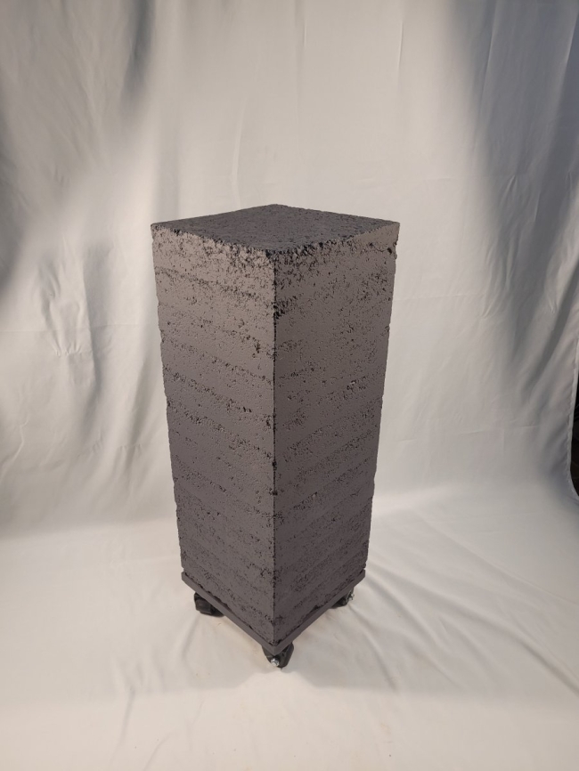 Design-Würfel aus Stampflehm